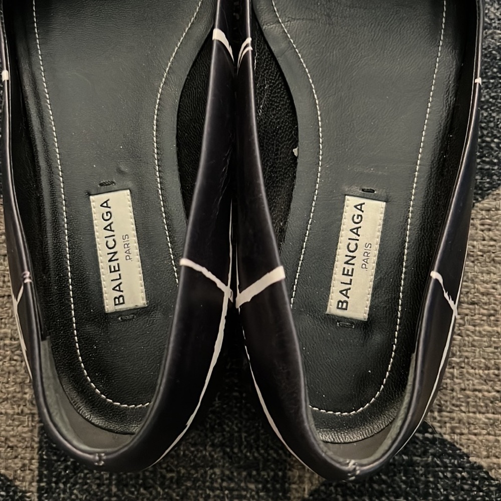 Authentic Balenciaga paint streaks pattern flats - Picture 6 of 10